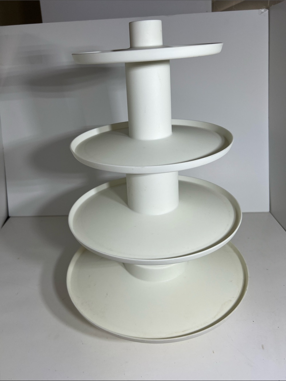 Wilton Cream 4-Tier Dessert Stand
